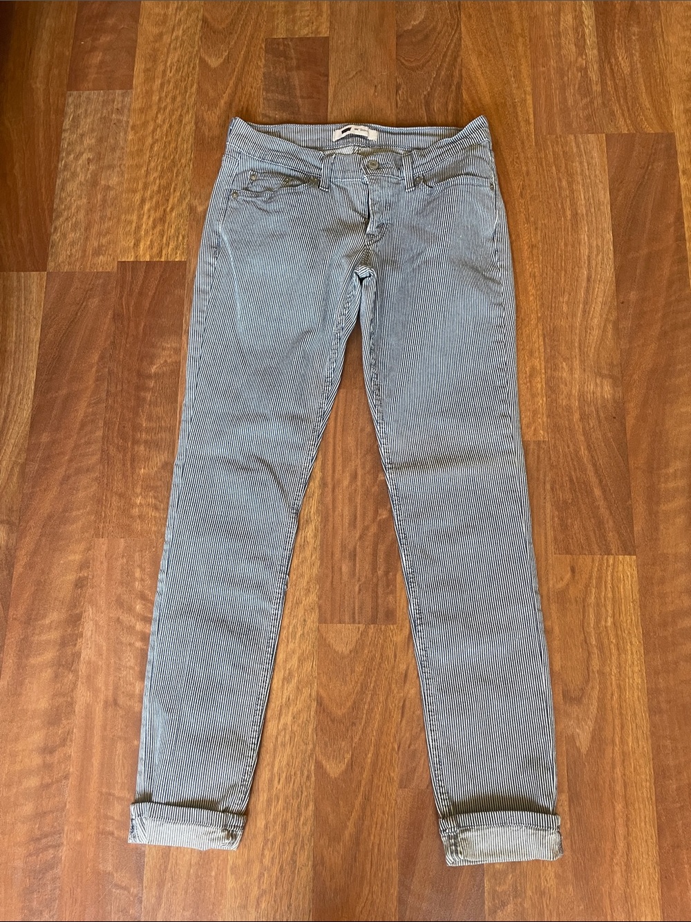 Levi's Women's blue and white striped Skinny Jeans